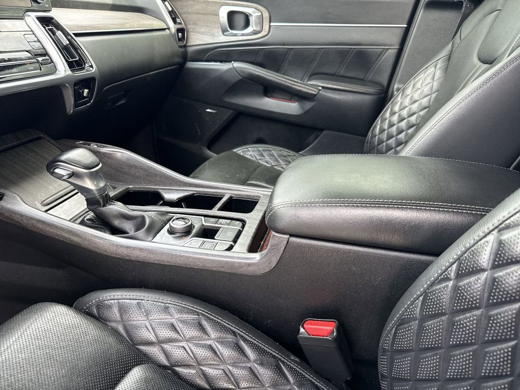 Used 2023 Kia Sorento SX Prestige AWD/4WD image 23