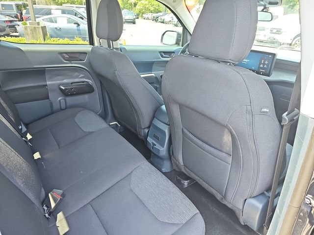 Certified 2025 Ford Maverick XL FWD image 13