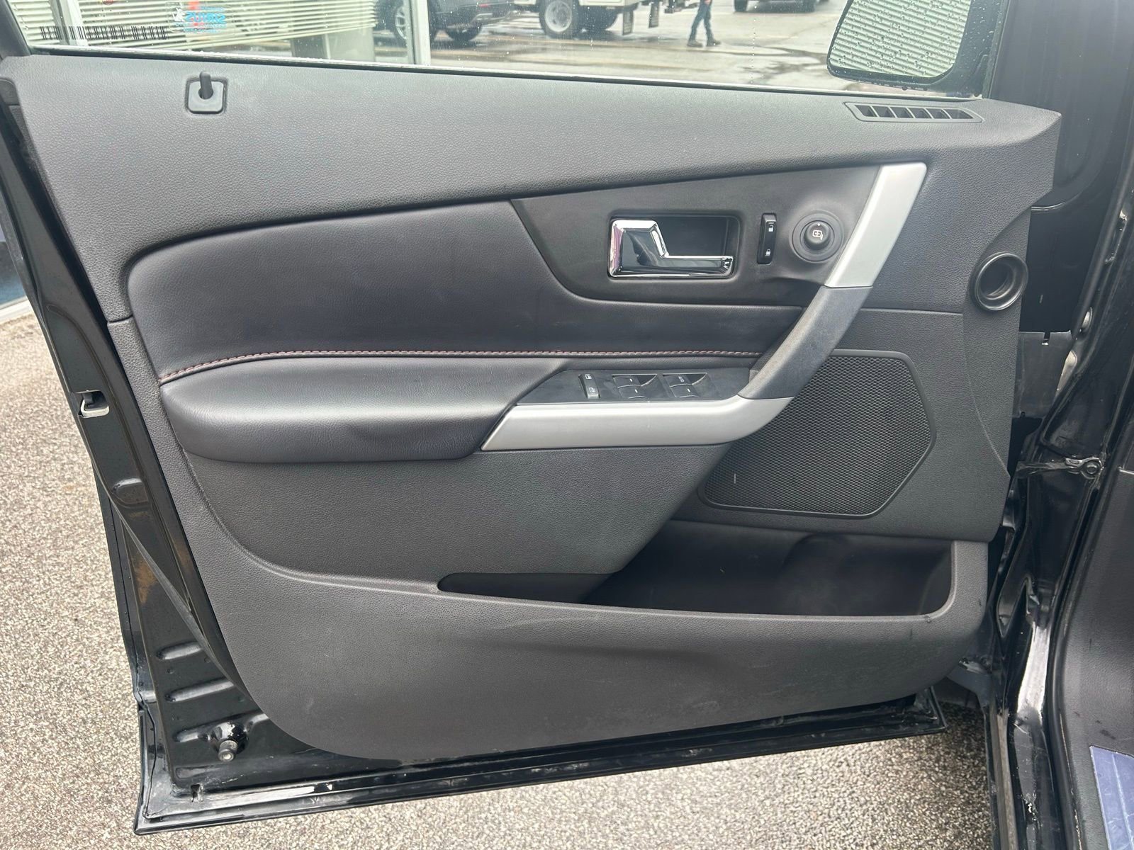 Used 2013 Ford Edge Limited image 9