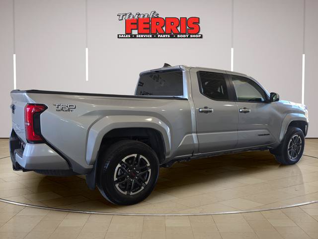 Used 2025 Toyota Tacoma TRD Sport AWD/4WD image 5