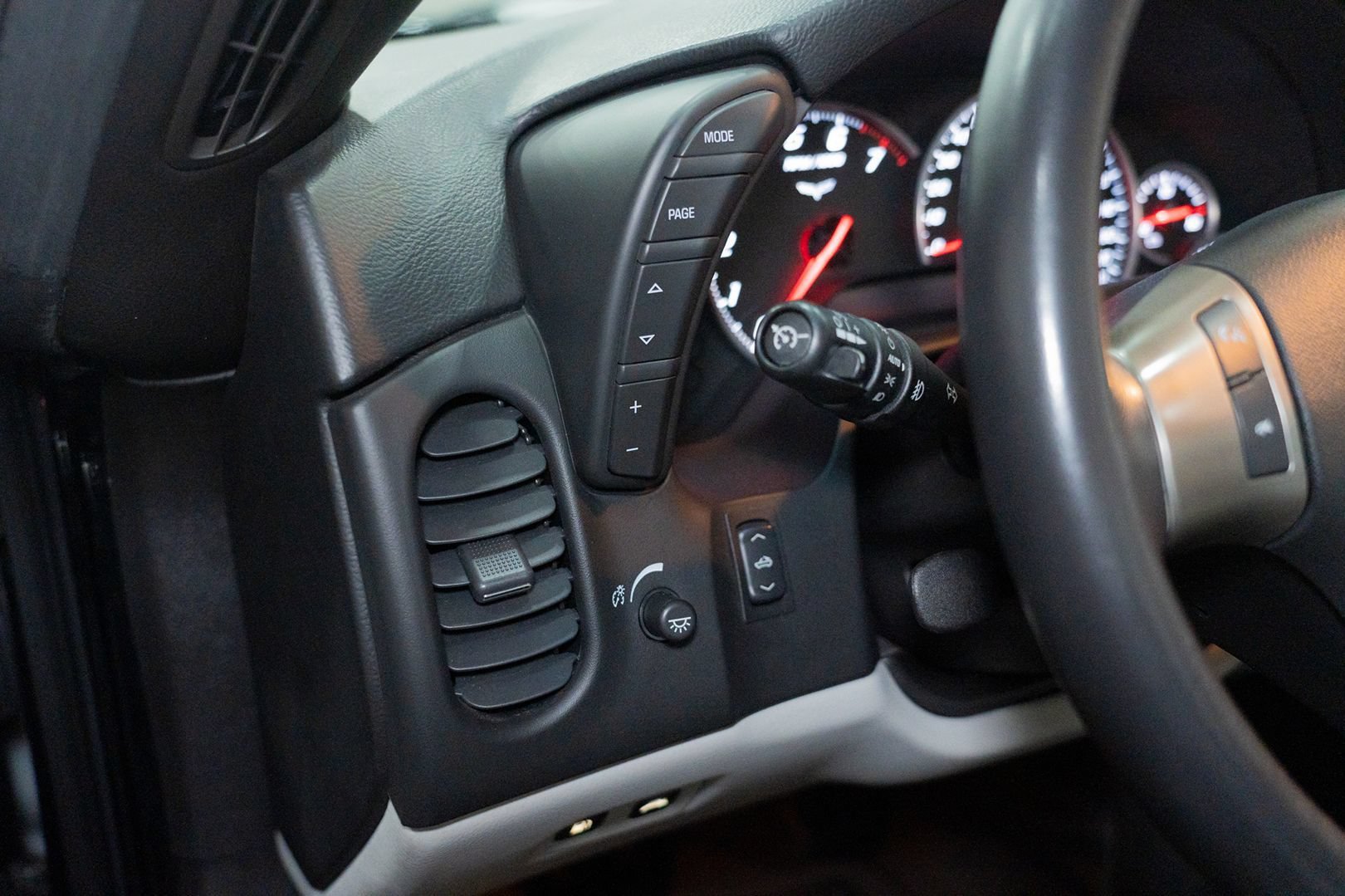 Used 2010 Chevrolet Corvette Grand Sport w/ Preferred Equipment Group RWD image 35