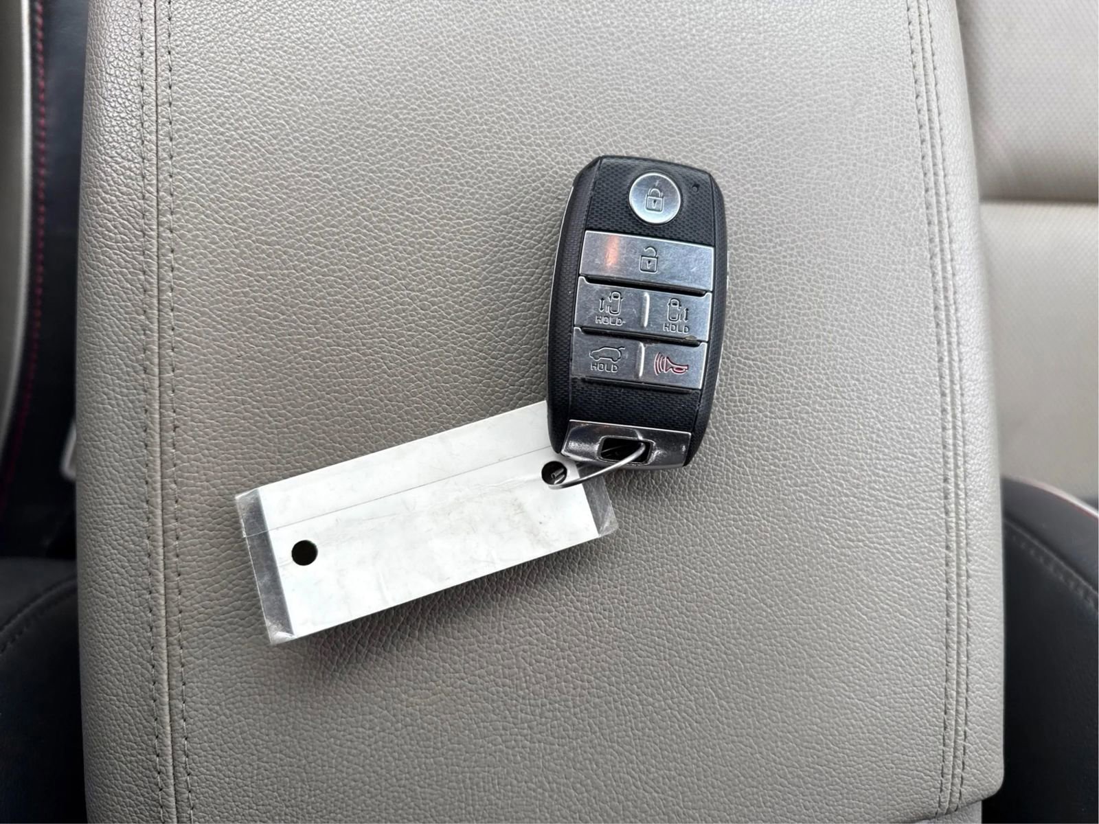 Used 2018 Kia Sedona LX w/ LX Essentials Premium Package image 43