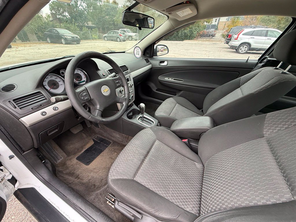 Used 2005 Chevrolet Cobalt LS w/ Preferred Equipment Group FWD image 10