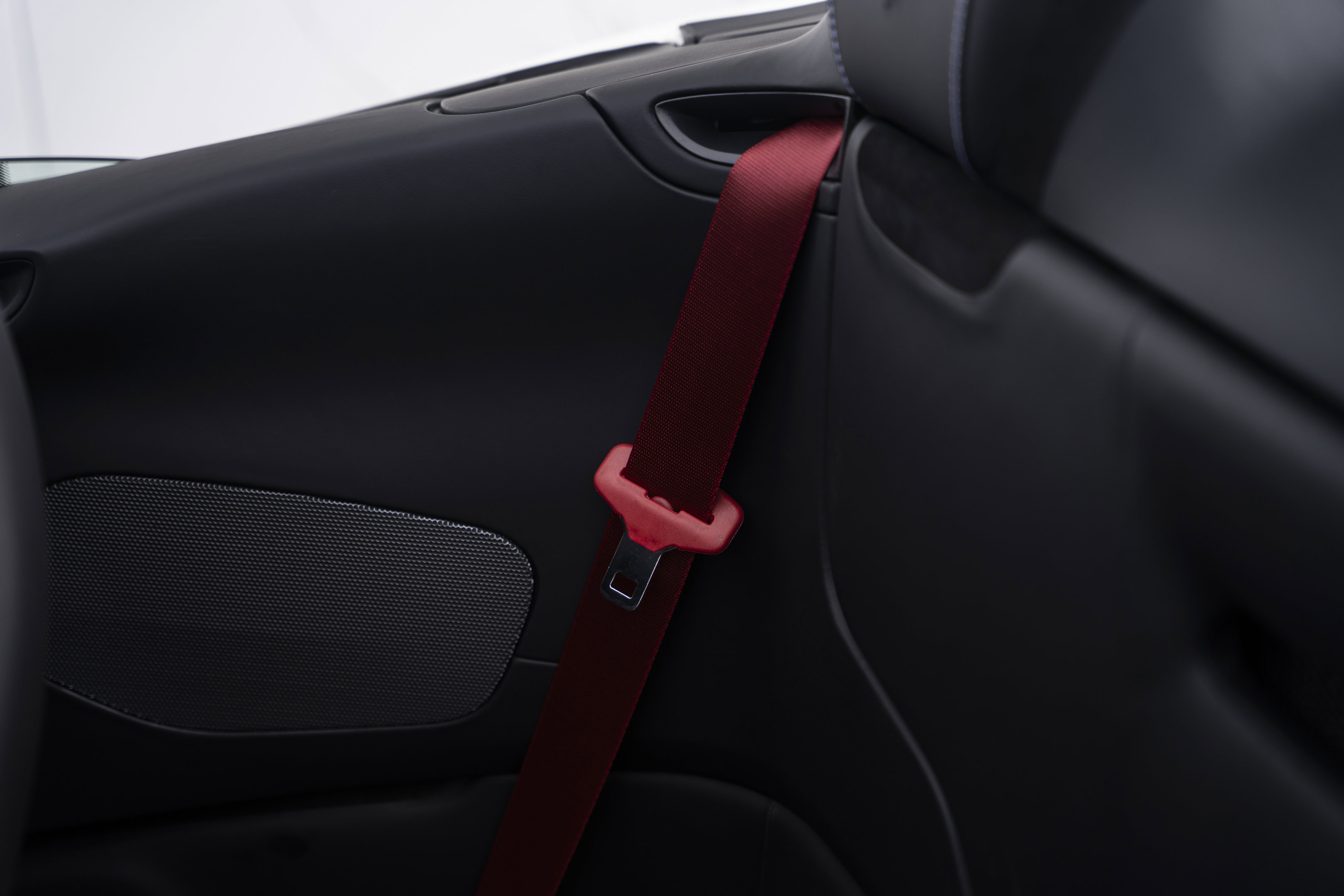 Used 2026 Ferrari Roma Spider RWD image 38