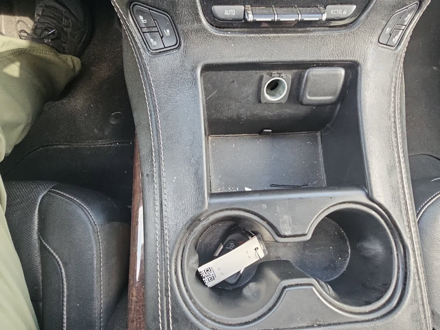 Used 2019 GMC Yukon SLT image 18