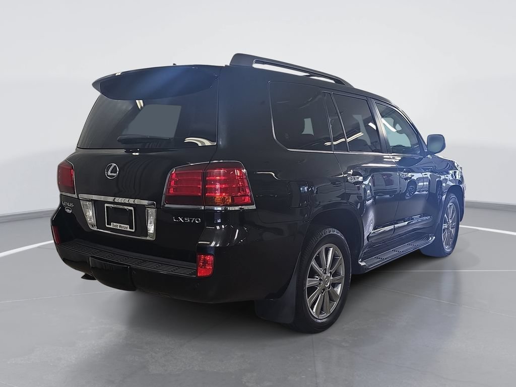Used 2010 Lexus LX 570 4WD w/ Luxury Pkg image 3