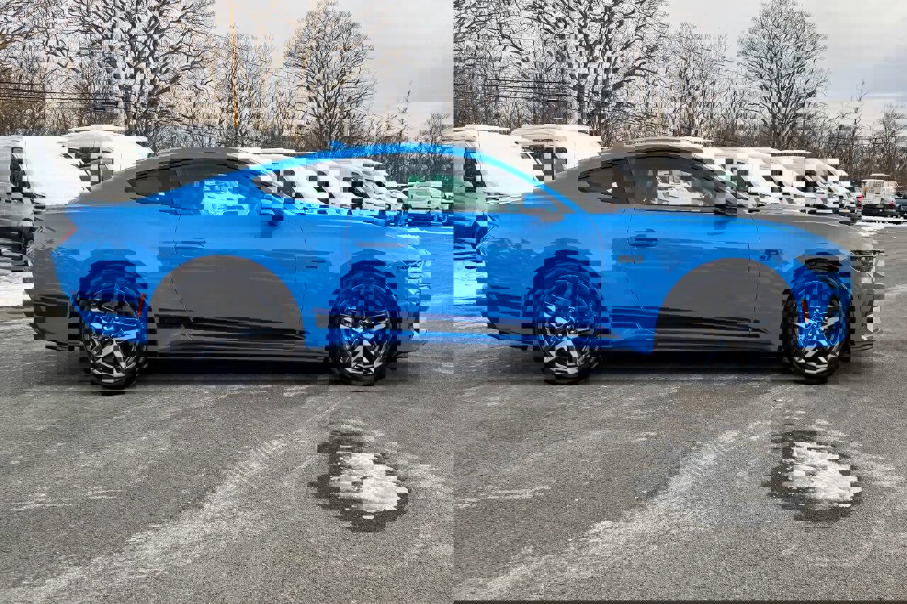 Used 2024 Ford Mustang GT Premium image 2