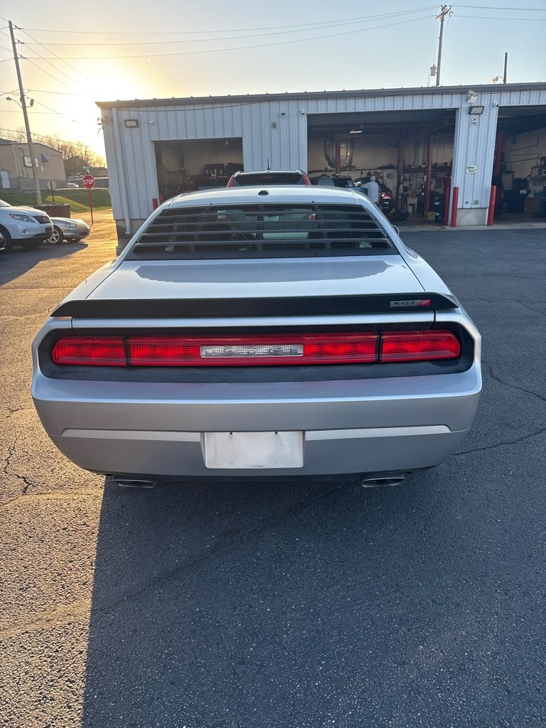 Used 2009 Dodge Challenger SRT8 w/ SRT Option Group II image 5