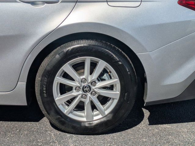 Used 2025 Toyota Camry LE image 36