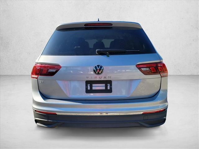 Used 2024 Volkswagen Tiguan SE FWD image 6