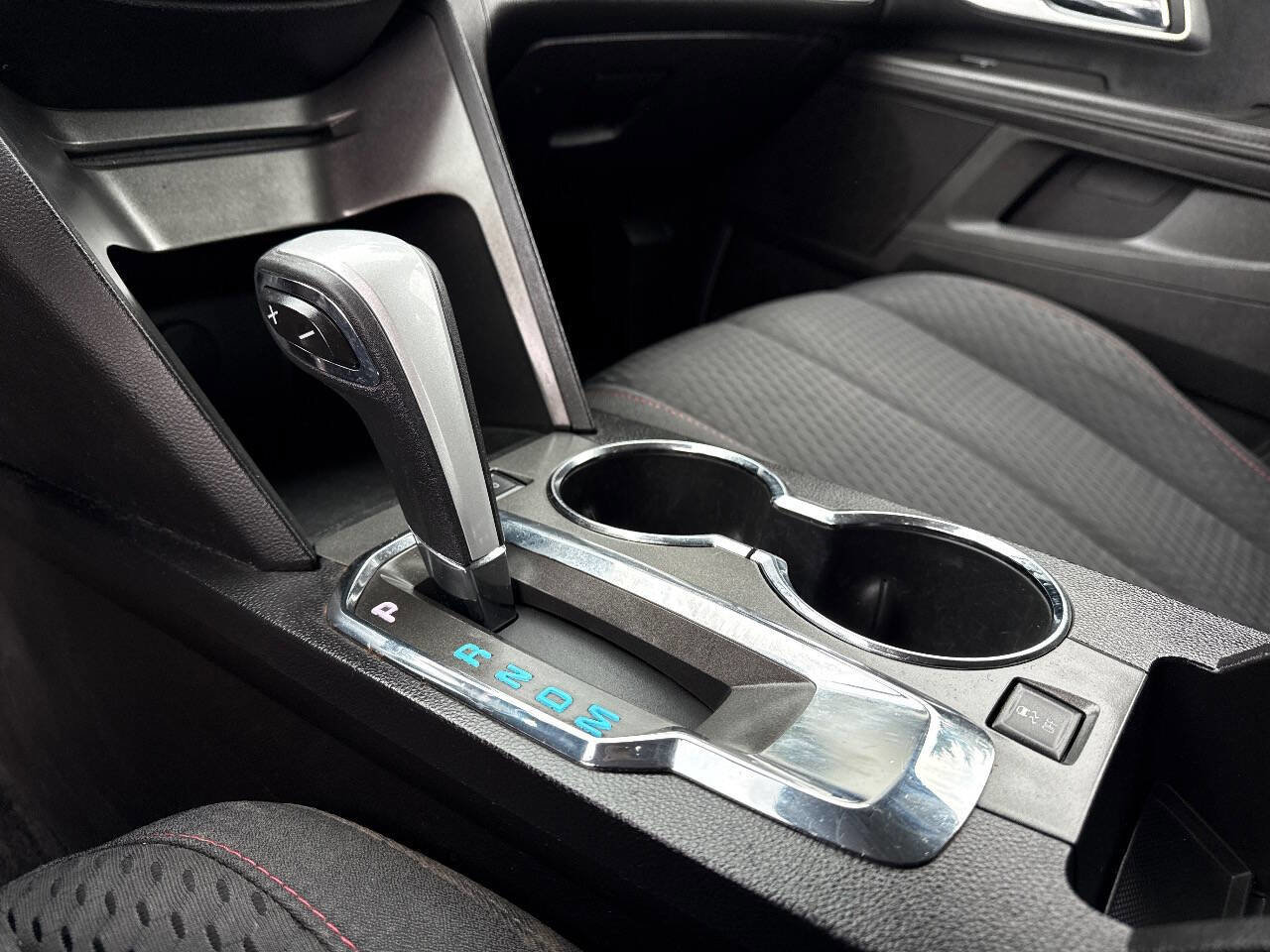 Used 2015 Chevrolet Equinox LS image 24