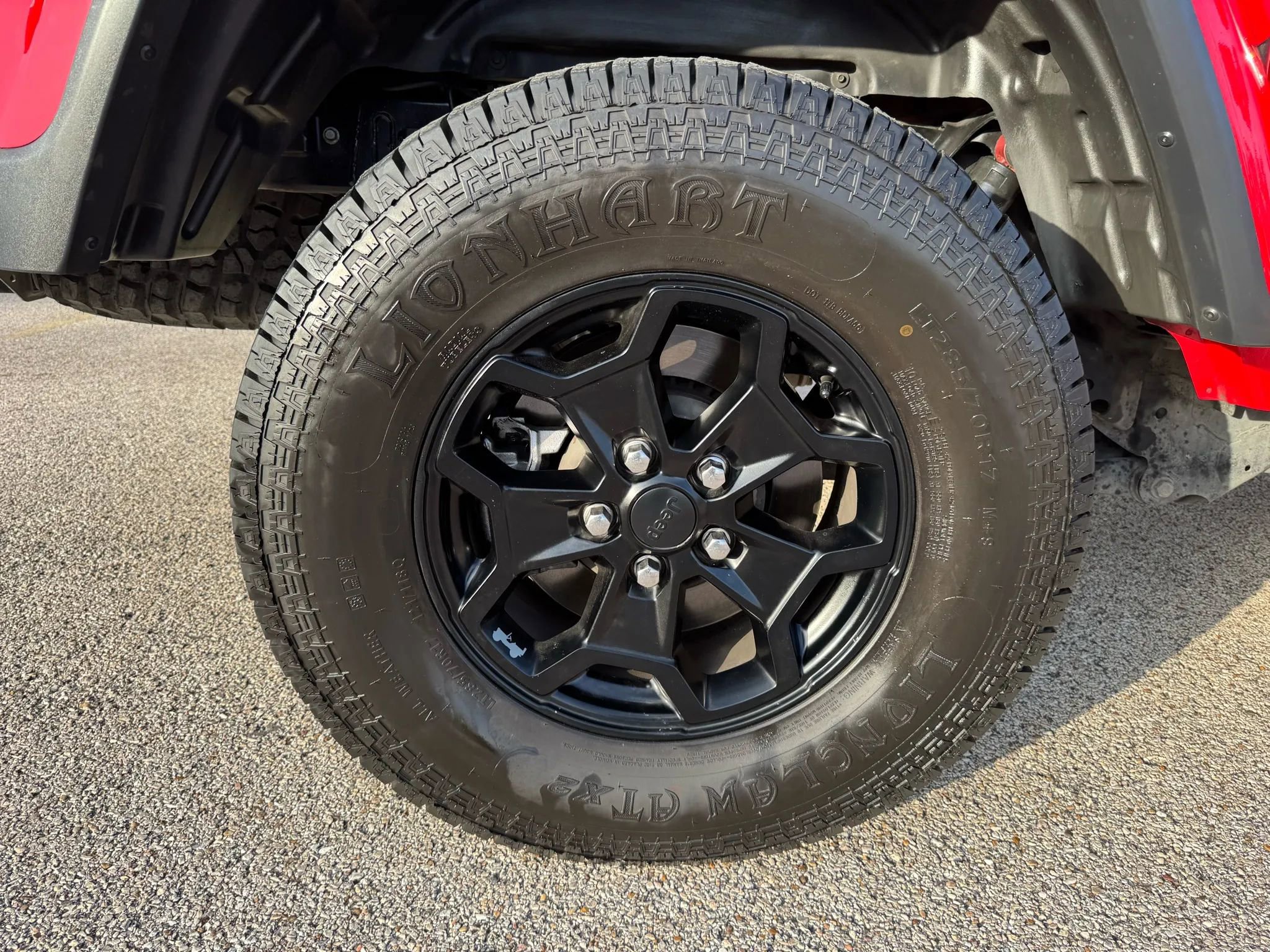 Used 2021 Jeep Gladiator Sport image 18