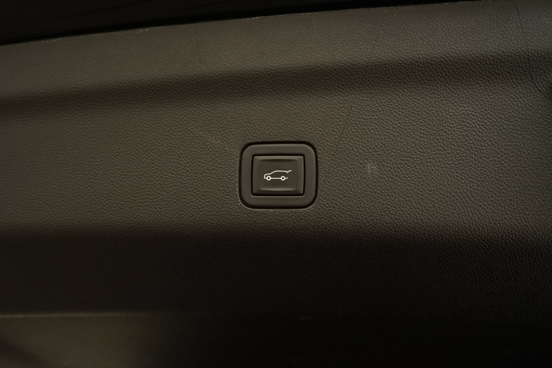 Used 2023 GMC Yukon Denali Ultimate AWD/4WD image 30