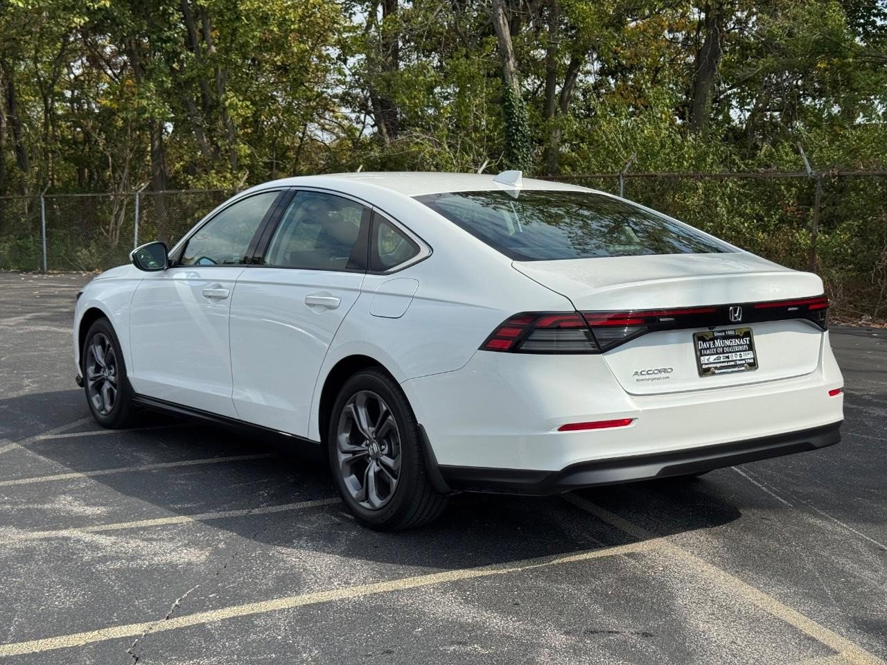 Used 2023 Honda Accord EX image 6