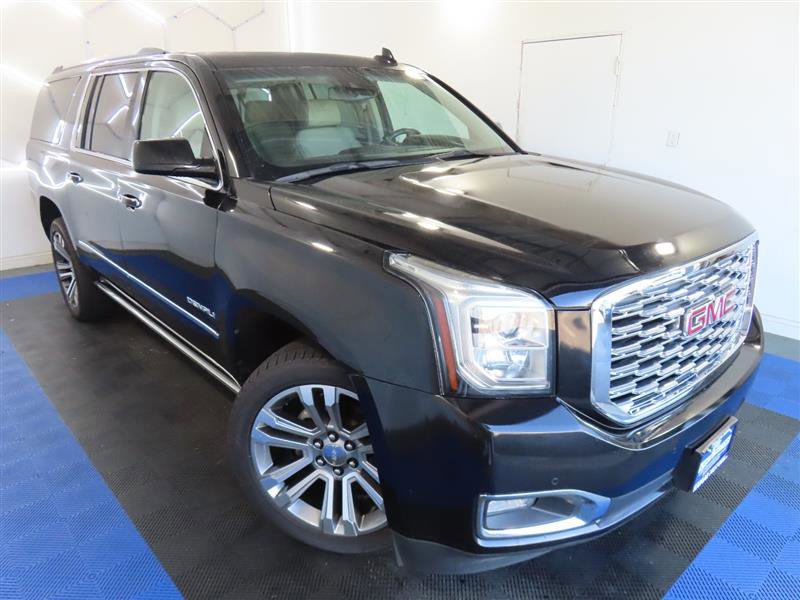 Used 2018 GMC Yukon XL Denali w/ Denali Ultimate Package RWD image 5