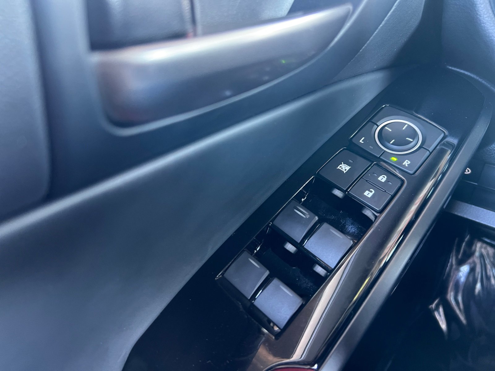 Used 2025 Lexus IS 300 F Sport image 21