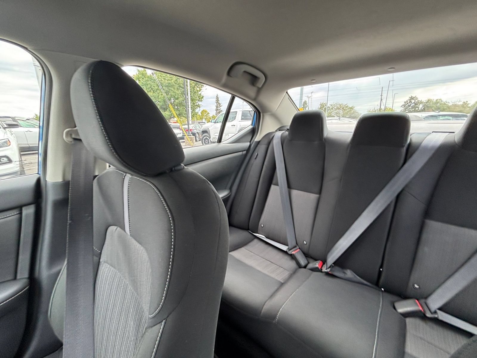 Used 2025 Nissan Sentra SV FWD image 32