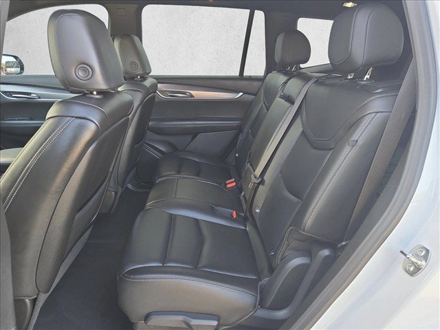 Used 2025 Cadillac XT6 Luxury FWD image 21