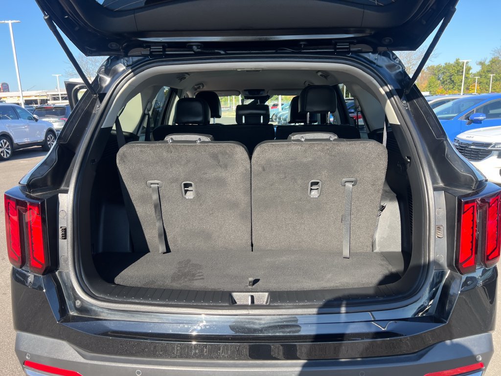 Certified 2025 Kia Sorento S AWD/4WD image 28