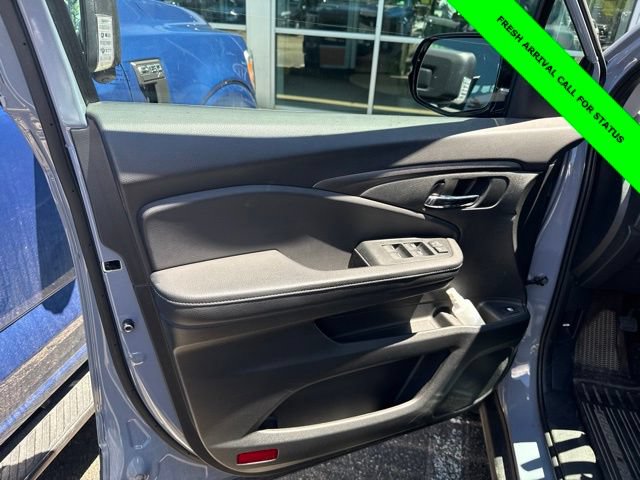 Used 2023 Honda Ridgeline Sport image 11