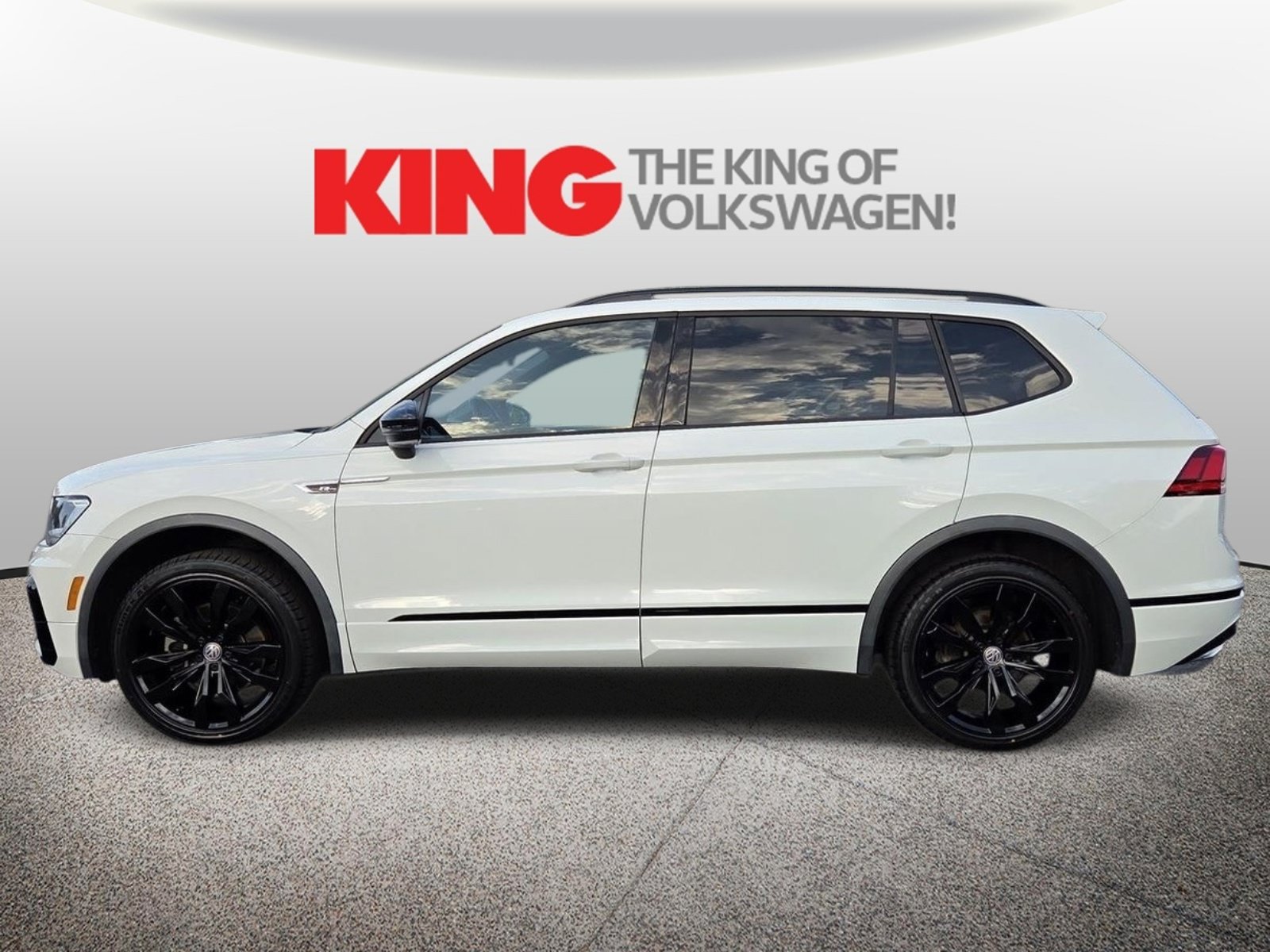 Used 2021 Volkswagen Tiguan SE R-Line AWD/4WD image 7