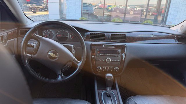 Used 2012 Chevrolet Impala LTZ FWD image 15