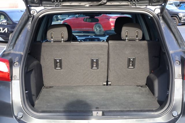 Used 2018 Chevrolet Equinox LS image 23