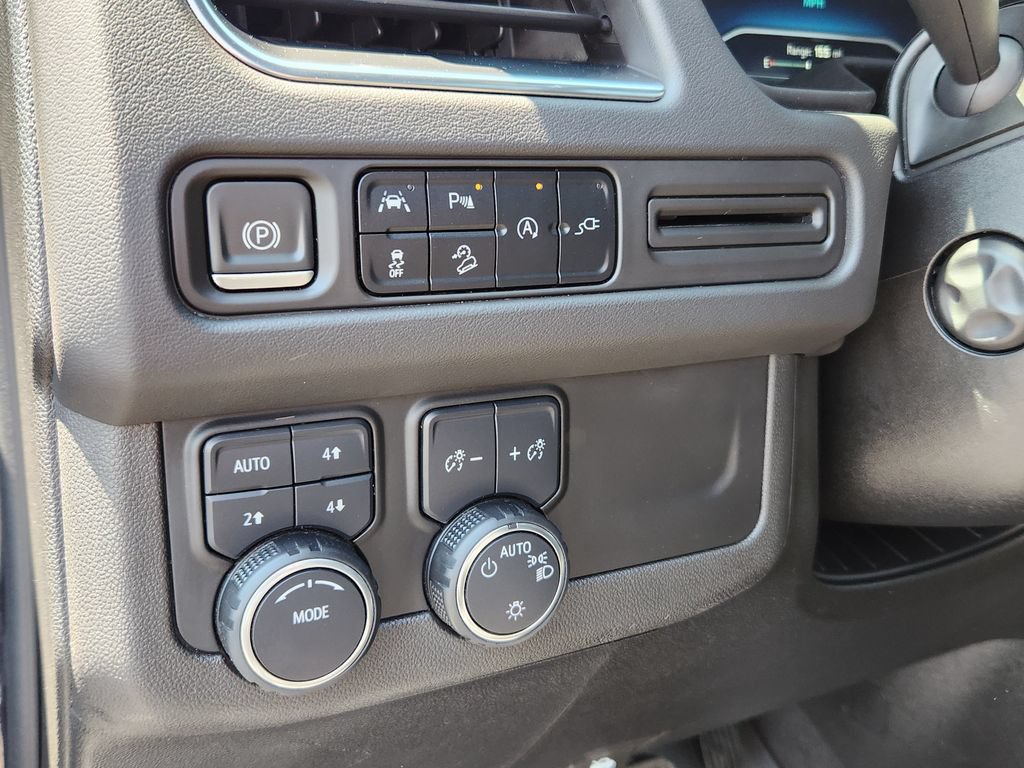 Used 2022 Chevrolet Tahoe Premier AWD/4WD image 23