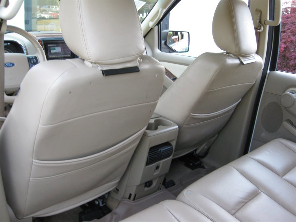 Used 2010 Ford Explorer Eddie Bauer AWD/4WD image 28