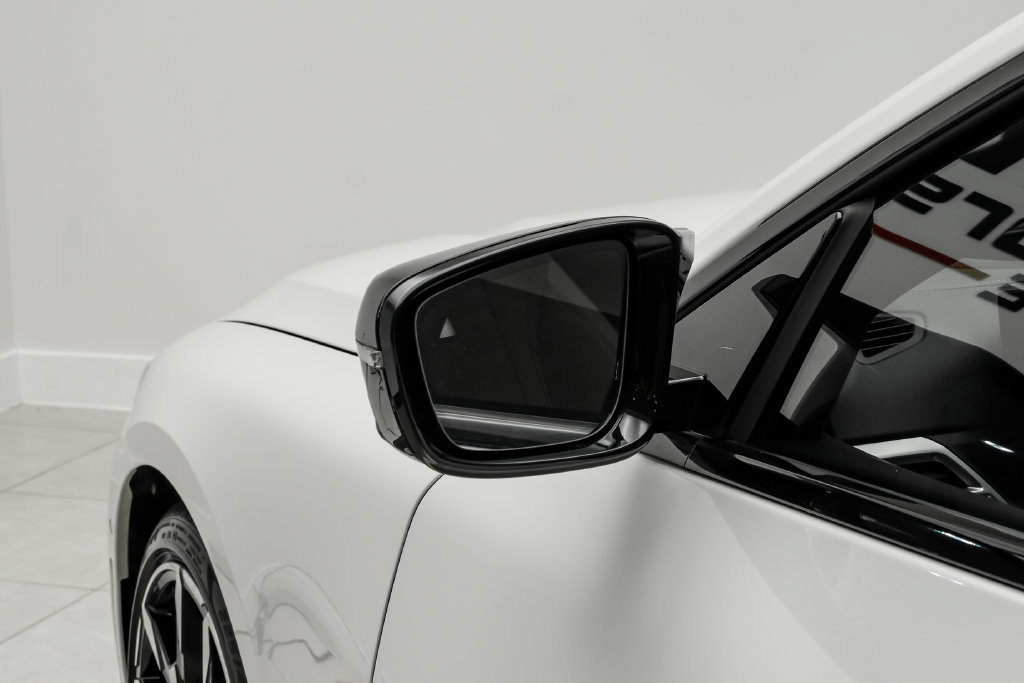 Used 2025 BMW M440i Convertible w/ Premium Package RWD image 47