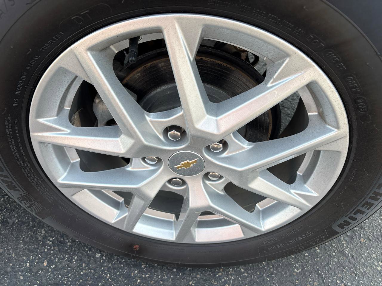 Used 2023 Chevrolet Equinox LT image 5