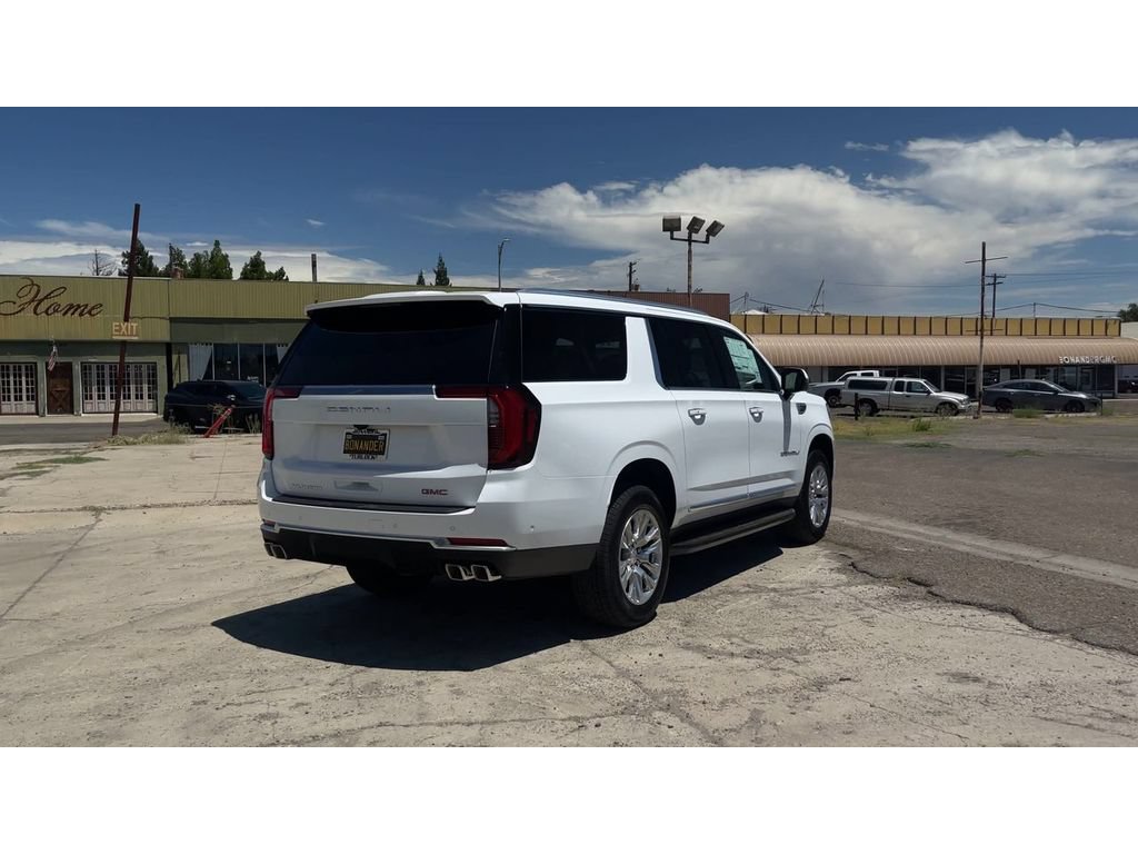 New 2026 GMC Yukon XL Denali AWD/4WD image 2