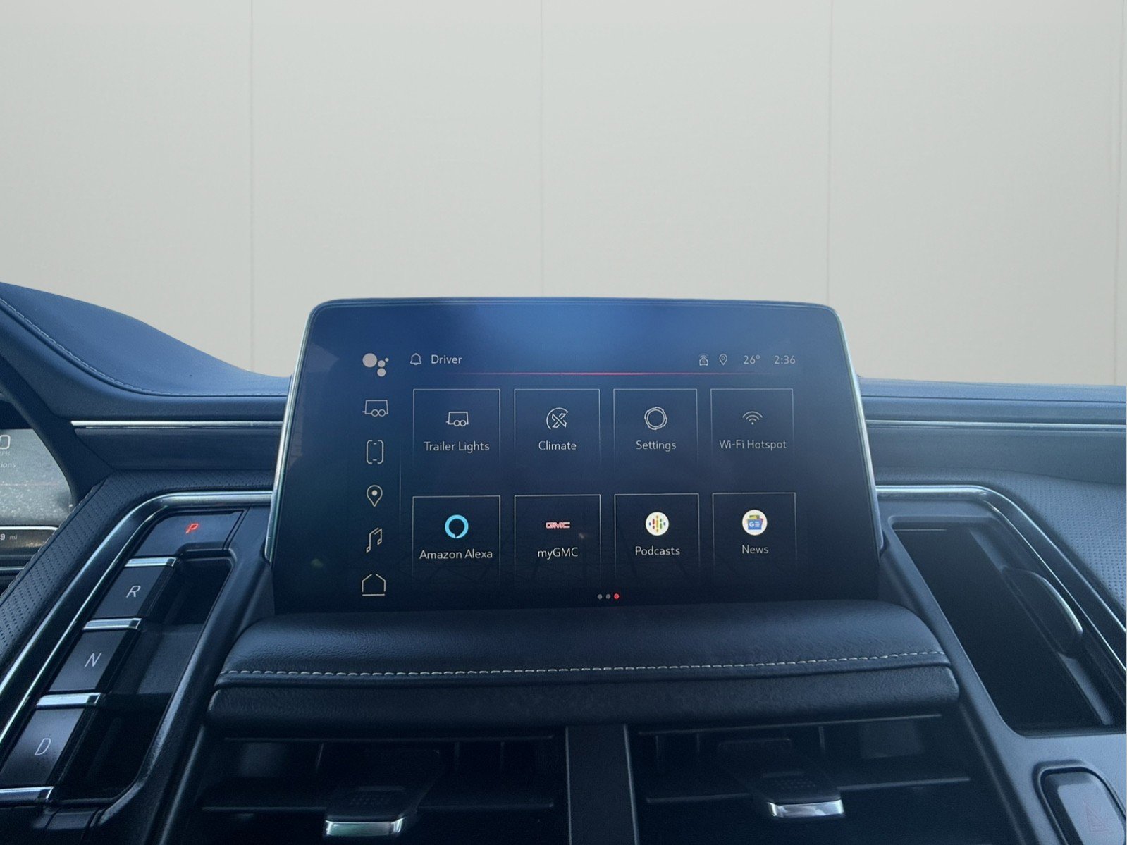 Used 2024 GMC Yukon SLT image 17