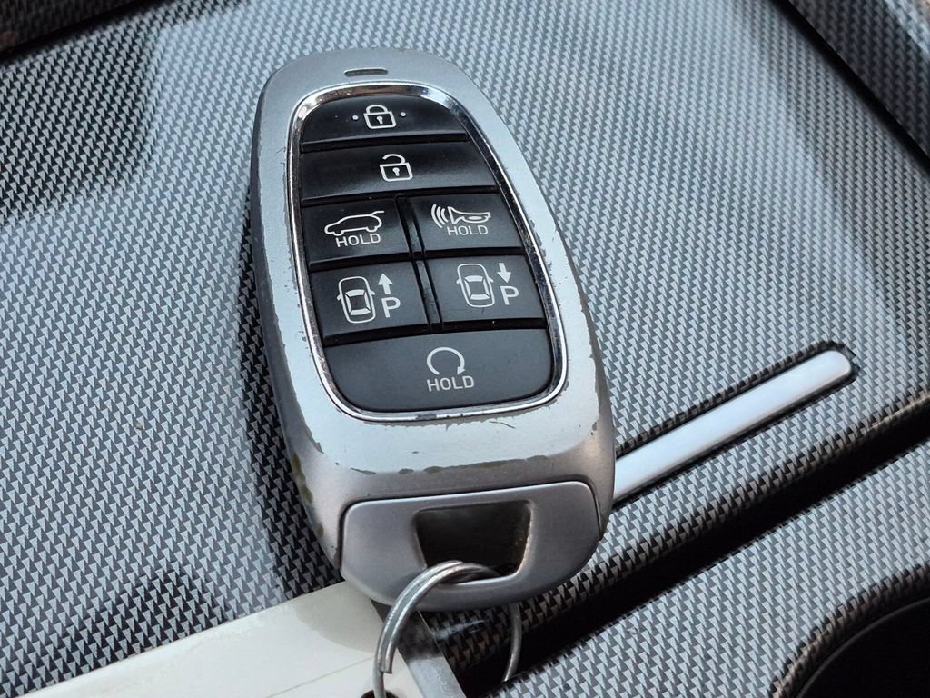 Used 2023 Hyundai Santa Fe Limited FWD image 47