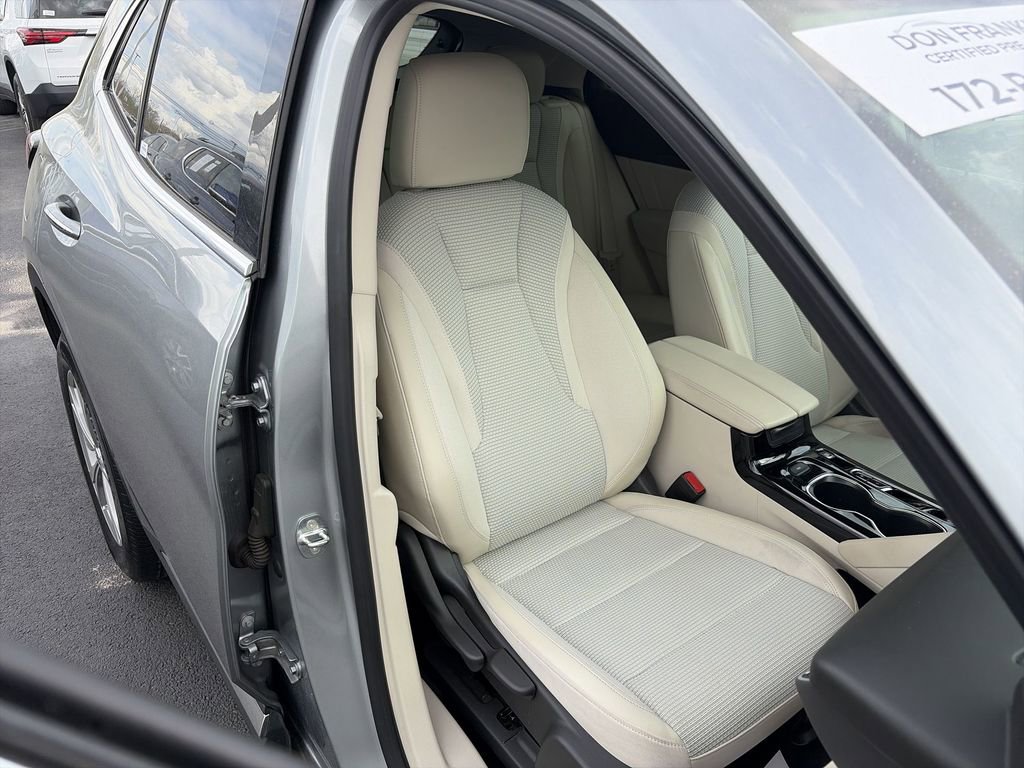 Used 2023 Buick Envision Preferred image 30