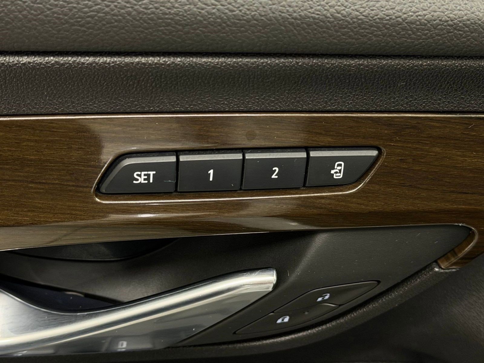 Used 2020 GMC Terrain Denali w/ Denali Premium Package image 16