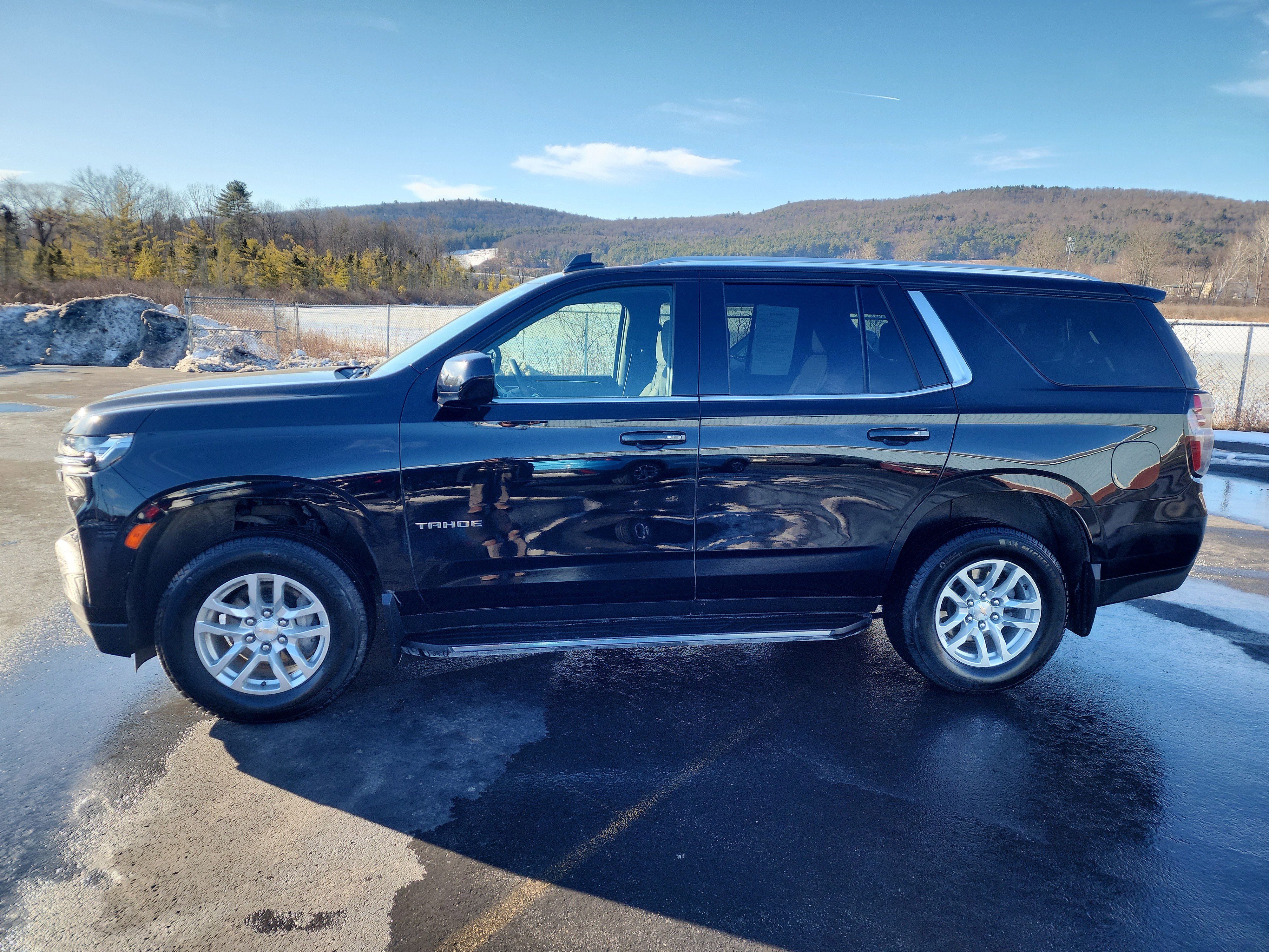 Used 2024 Chevrolet Tahoe LS w/ Max Trailering Package image 5