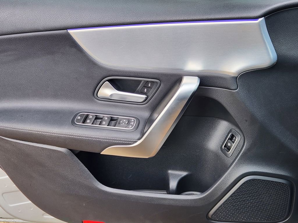 Used 2022 Mercedes-Benz A 220 A 220 image 23