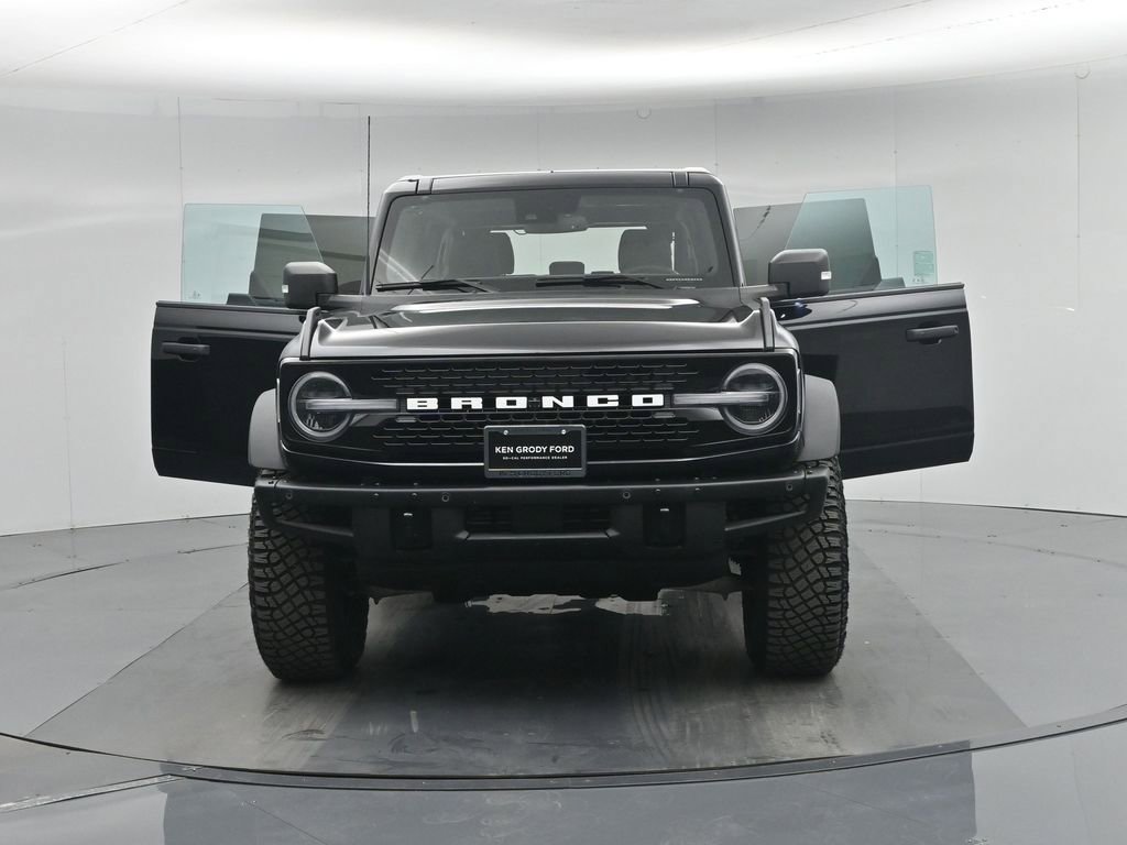 Certified 2024 Ford Bronco Wildtrak image 37