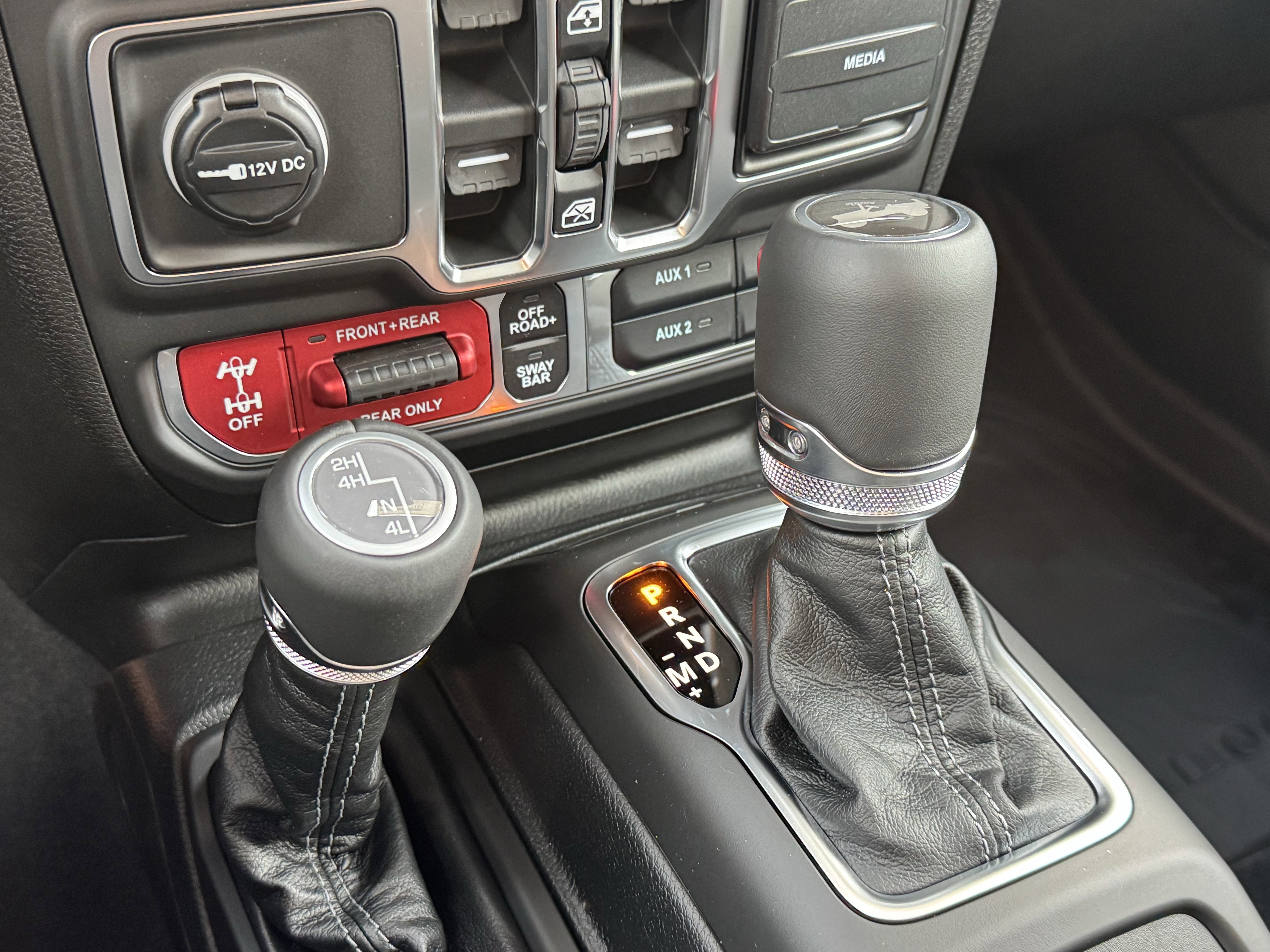 New 2026 Jeep Wrangler Unlimited Rubicon w/ Xtreme 35 Tire Package image 24