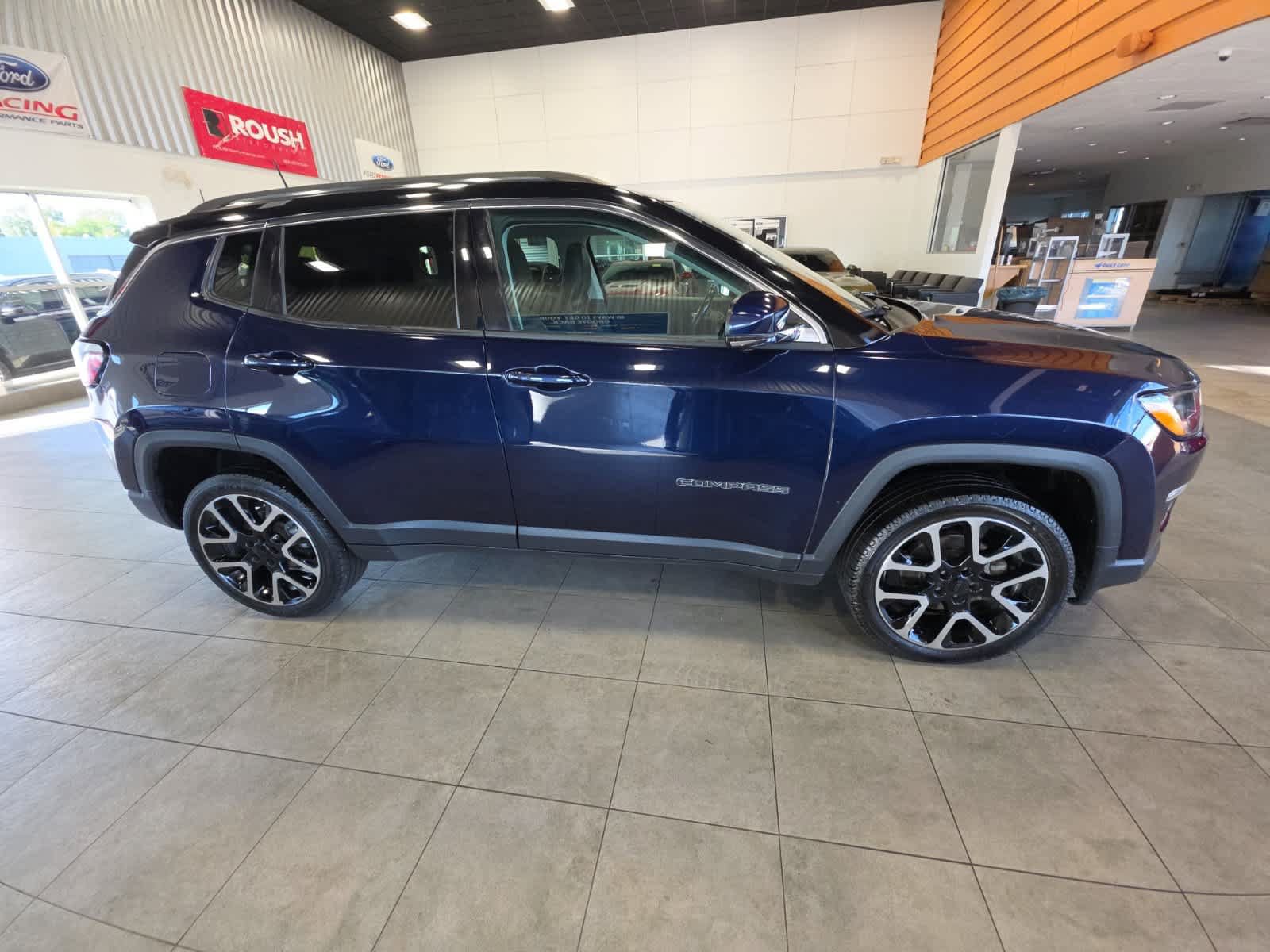 Used 2018 Jeep Compass Limited w/ Safe & Security Group AWD/4WD image 5
