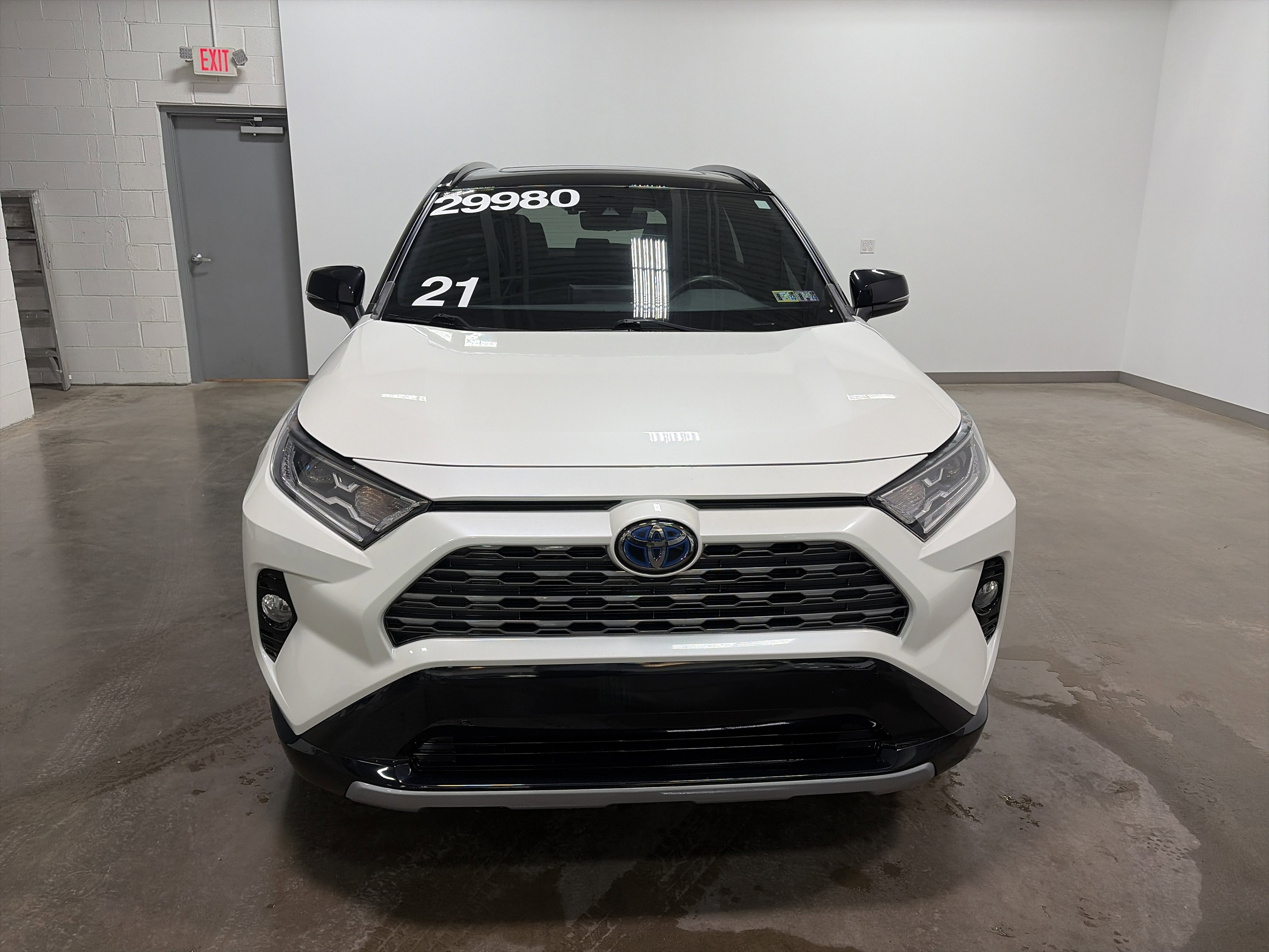 Used 2021 Toyota RAV4 XSE w/ XSE Grade Weather Package image 8