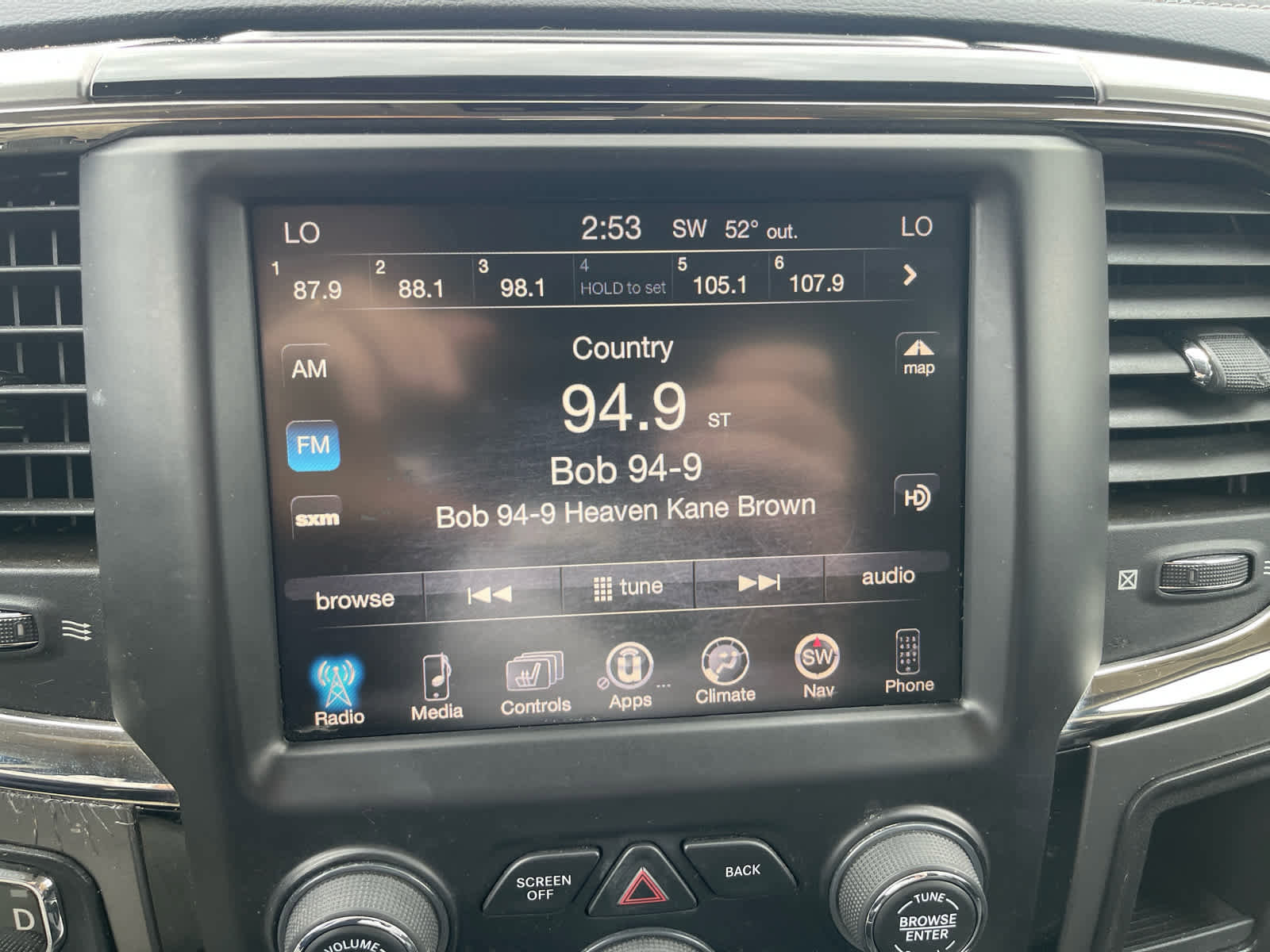 Used 2016 RAM 1500 Sport w/ Convenience Group AWD/4WD image 15