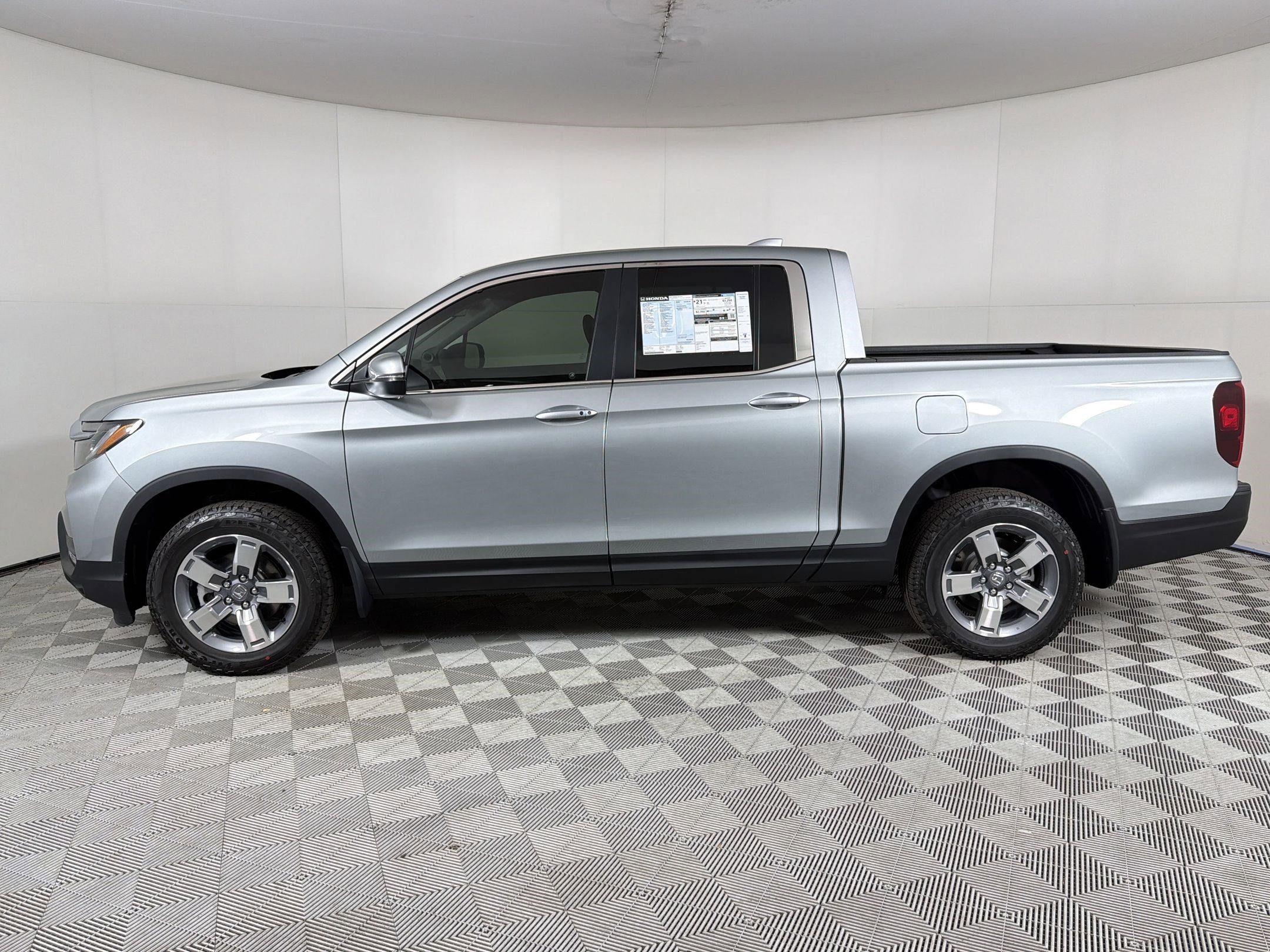 New 2026 Honda Ridgeline RTL image 2