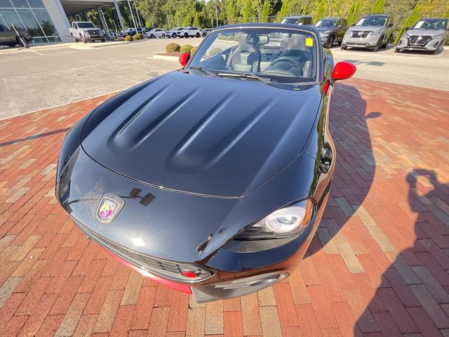 Used 2020 FIAT 124 Spider Abarth w/ Convenience Group RWD image 11
