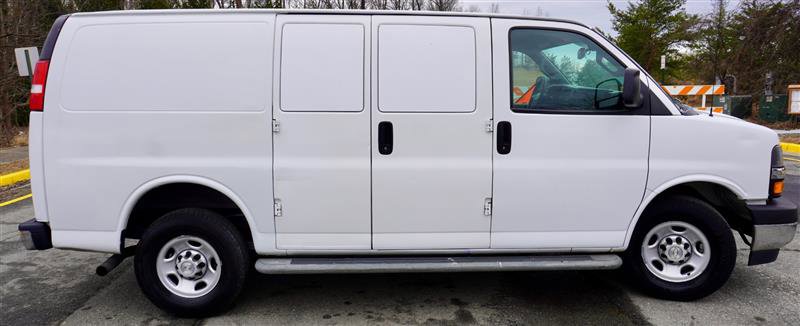 Used 2019 Chevrolet Express 2500 w/ Driver Convenience Package image 10