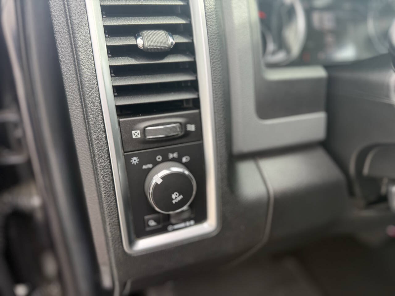 Used 2014 RAM 1500 Big Horn AWD/4WD image 24