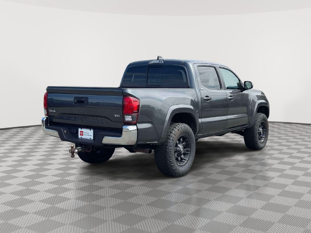 Used 2022 Toyota Tacoma SR5 AWD/4WD image 7