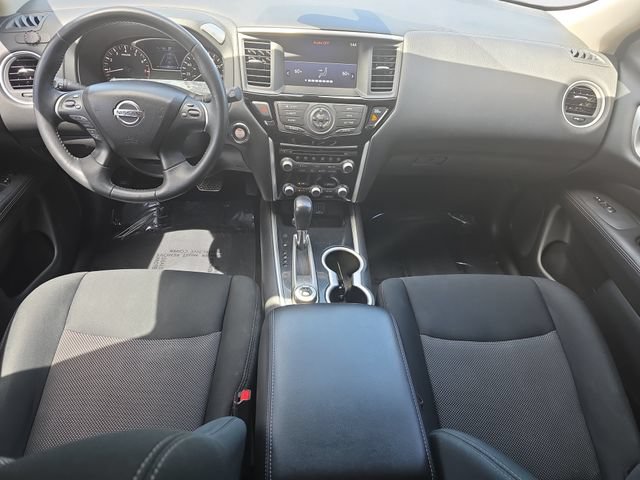 Used 2018 Nissan Pathfinder SV AWD/4WD image 10