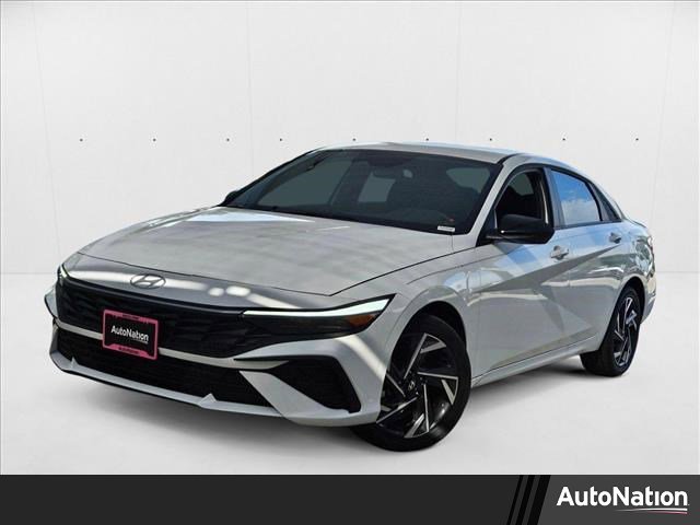 New 2025 Hyundai Elantra SEL